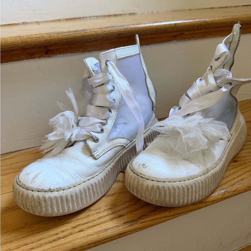 Monalisa White High-Top Sneakers with Ribbon Laces size 8